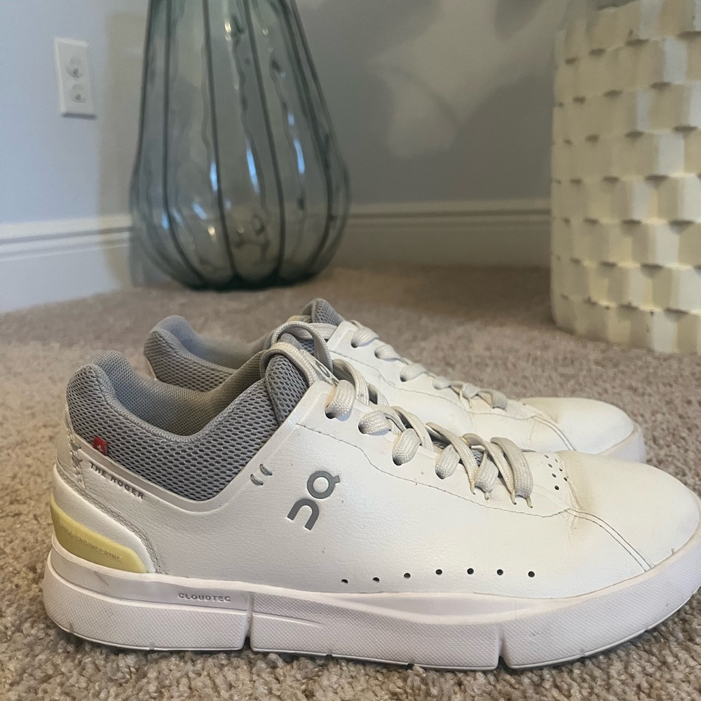 On The Roger Sneakers